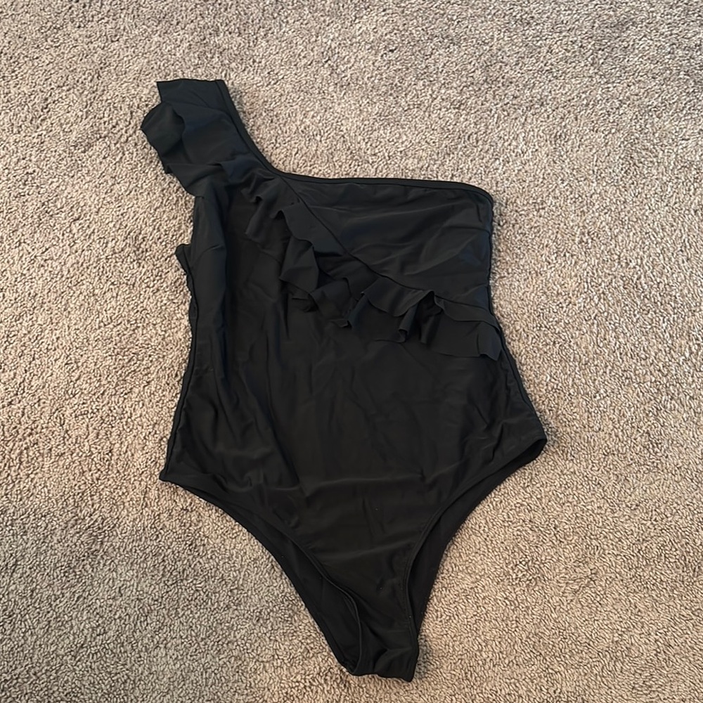 Black One-Shoulder Swimsuit with Ruffle Detail
